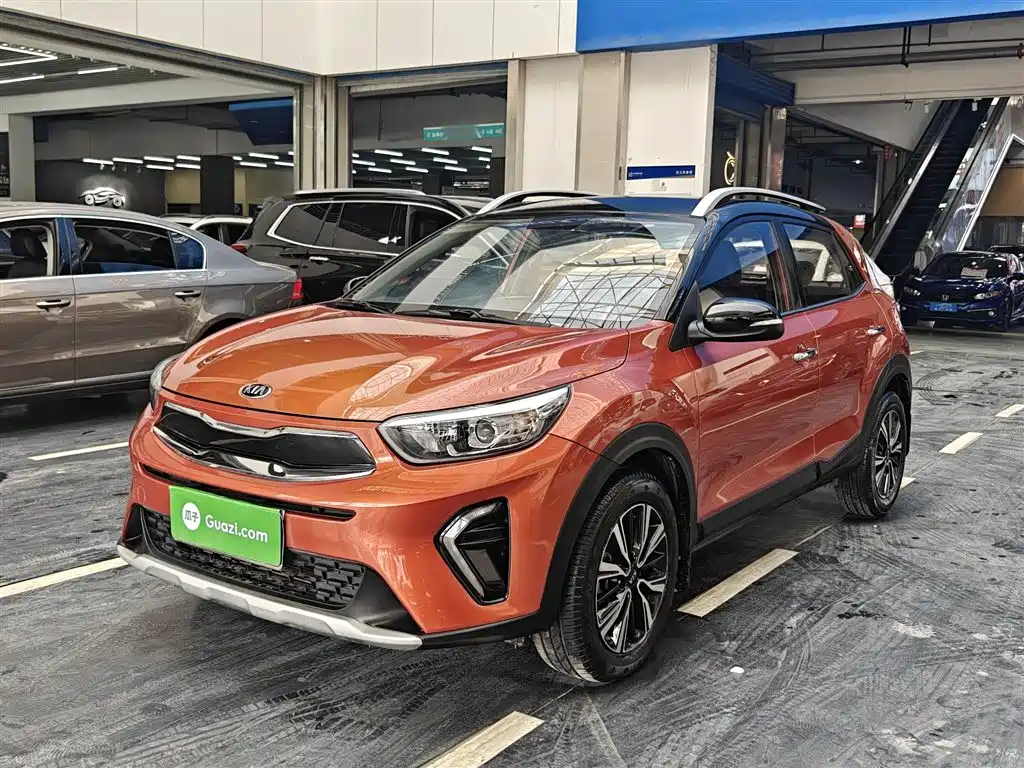Stonic 1.4 L Auto Fun Enjoyment CN-VI