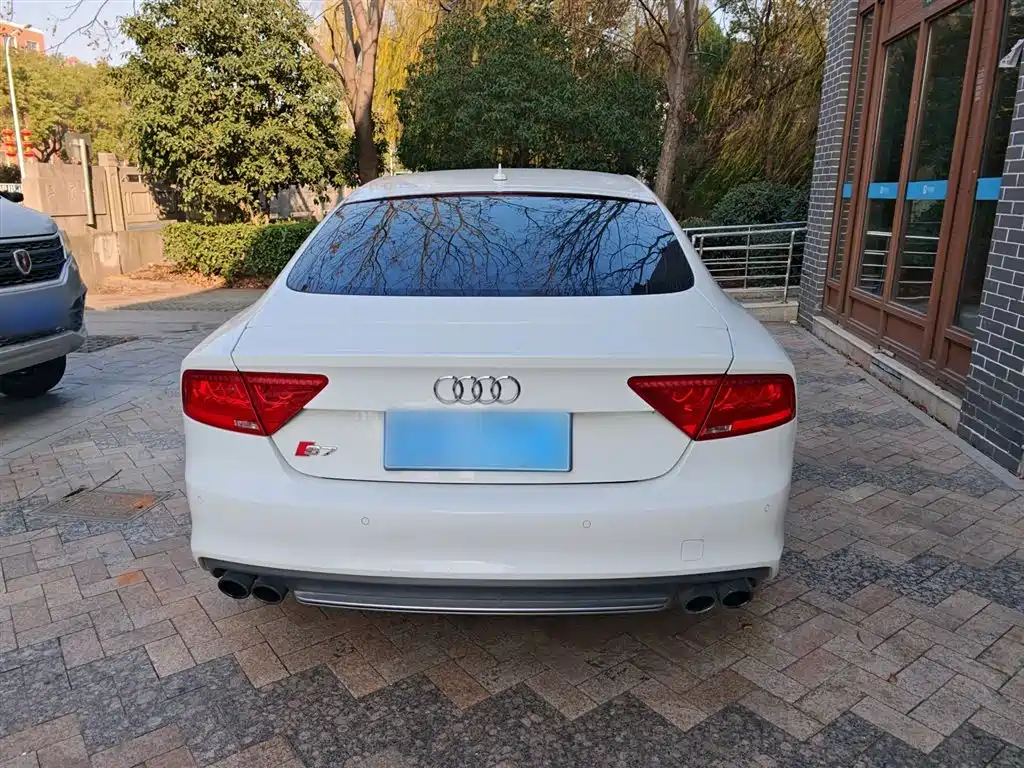 Audi S7 4.0 TFSI quattro