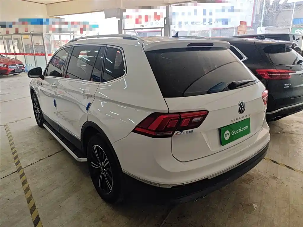 Tiguan L 330 TSI Auto 2 WD Smart Enjoyment