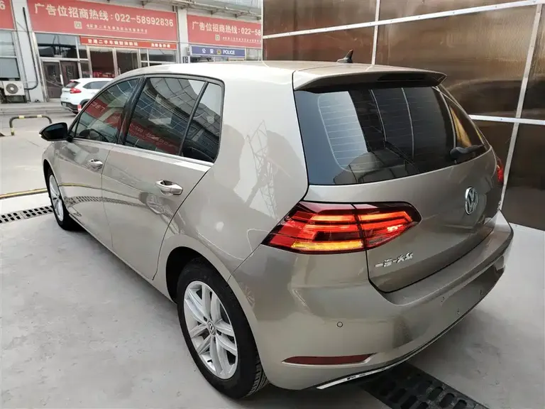 Volkswagen Golf 280 TSI DSG Comfort CN-VI