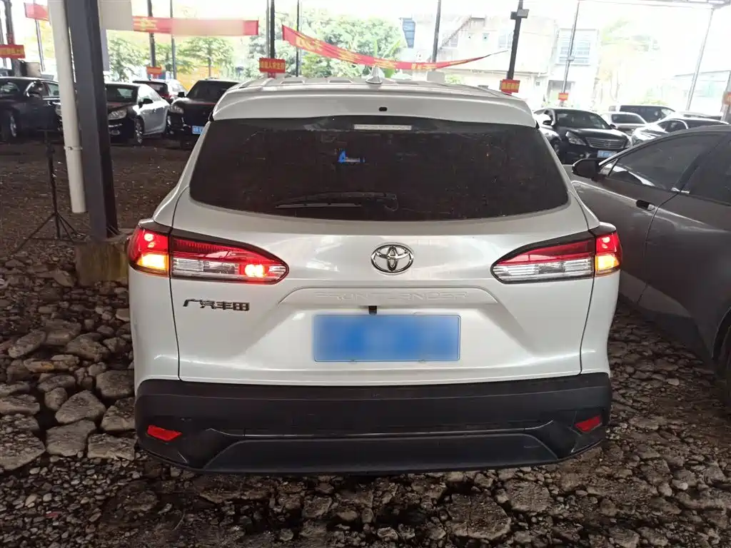 Frontlander 2.0 L CVT Leading