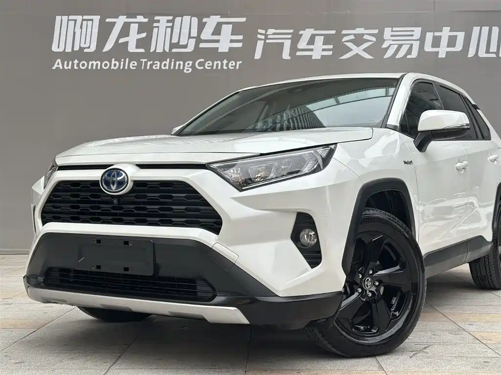 RAV4 Facelift Dual Engine 2.5 L E-CVT 4 WD Elite PLUS