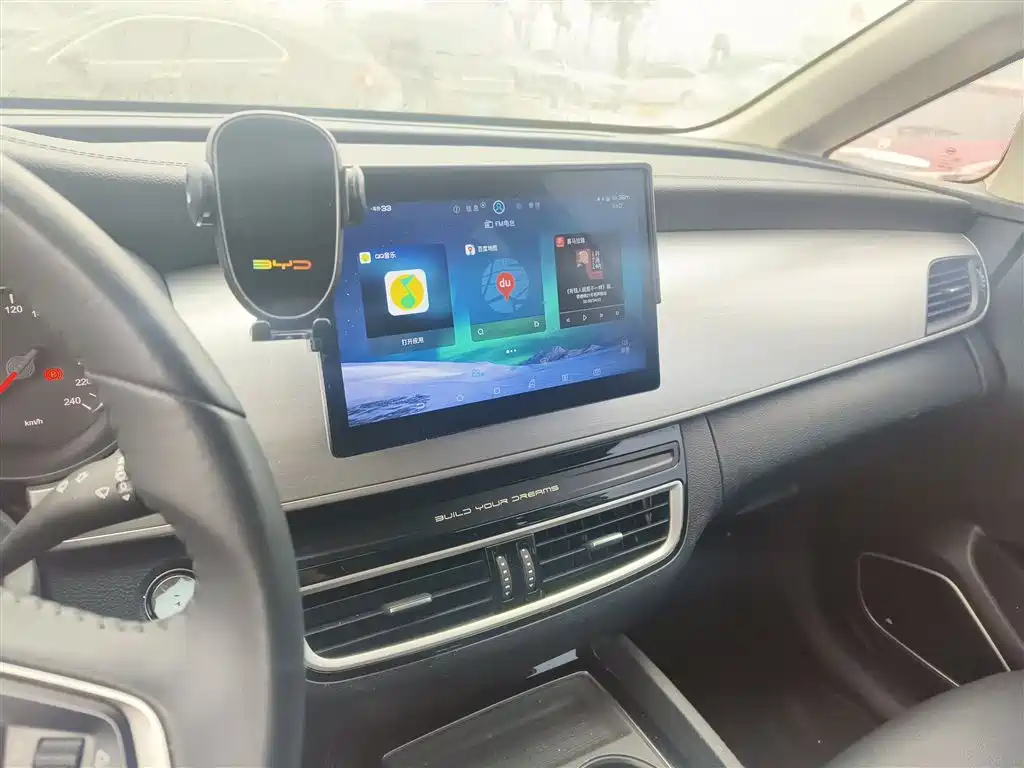 Song MAX Upgraded 1.5 T Auto Distinguished 6-seat