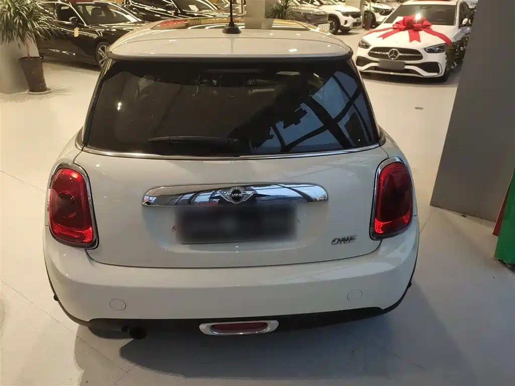 MINI 1.2 T ONE Pioneer
