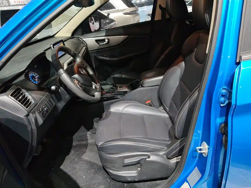 Fengguang S560 风光S560 2018款 1.8 L CVT精英型 7座