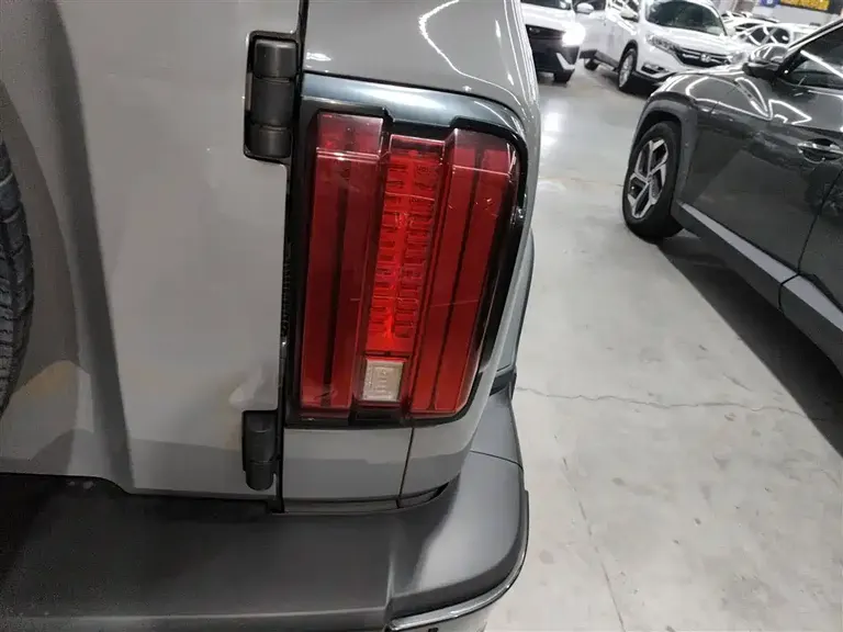Tank 300 City 2.0 T Very