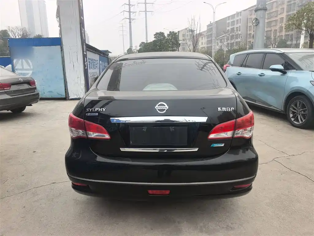 Sylphy Classic 1.6 XE Manual Comfort