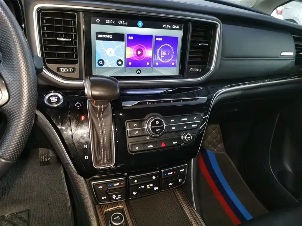 GAC Trumpchi M8 Navigator 390 T Distinguished