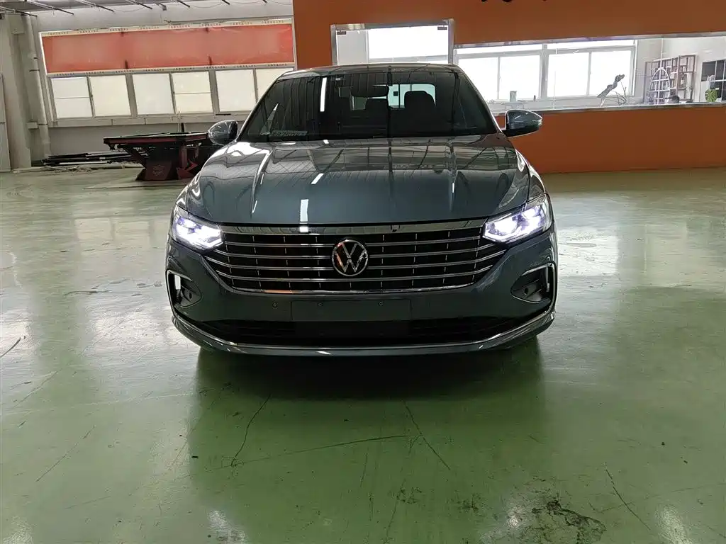 Lavida 280 TSI DSG Forever