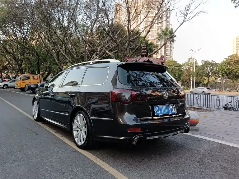 Volkswagen Passat R36 Wagon