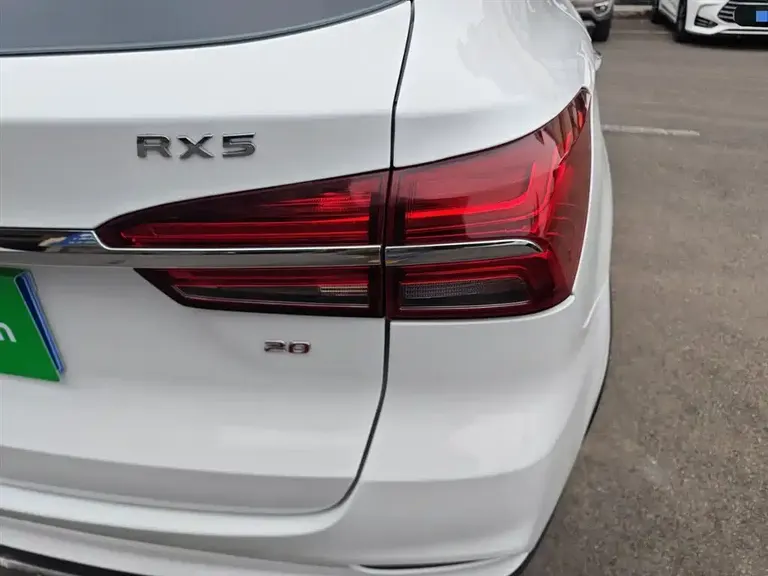 Roewe RX5 20 T 2 WD Auto Flagship
