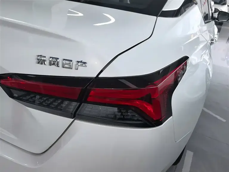 Nissan Teana 2.0 L XL-TLS Joy