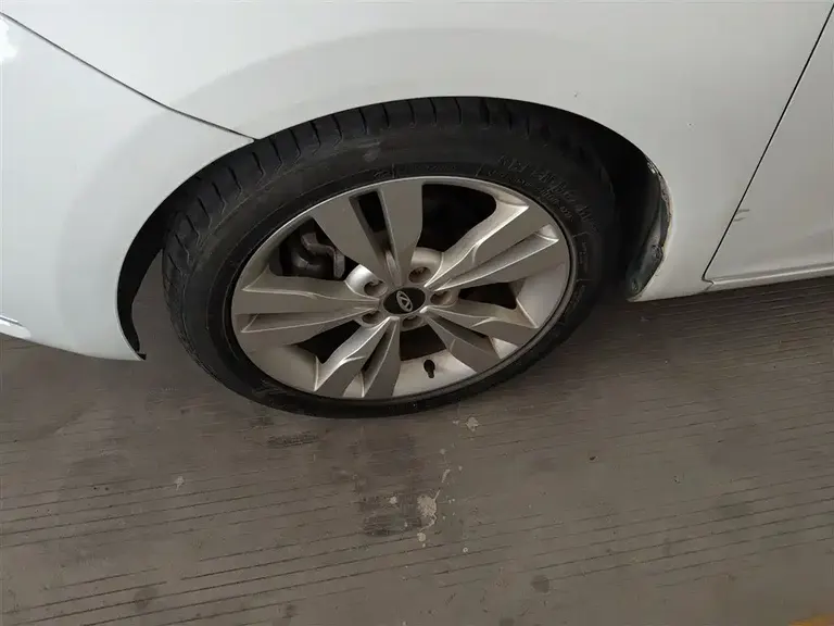 Chery Arrizo 5 1.5 L Manual Leading Trend