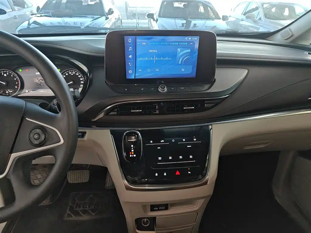 Buick GL8 Land Official Cabin Comfort