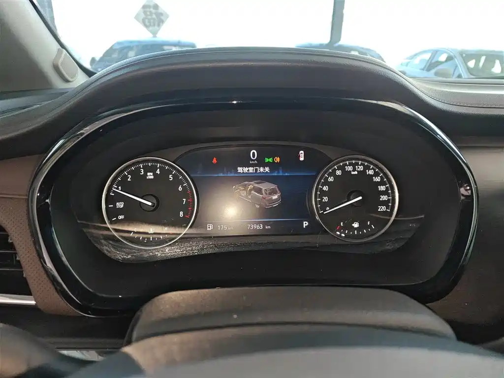 Buick GL8 Land Official Cabin Comfort