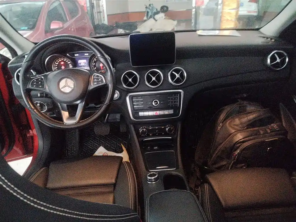 Mercedes-Benz GLA GLA 200 Dynamic