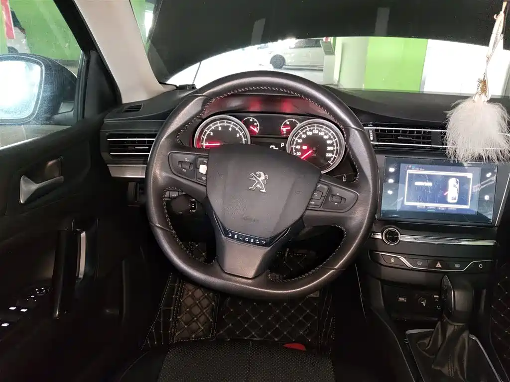Peugeot 408 1.6 T Auto Luxury