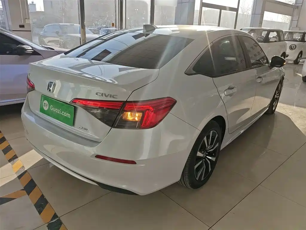 Civic 2.0 L e:HEV Pioneer