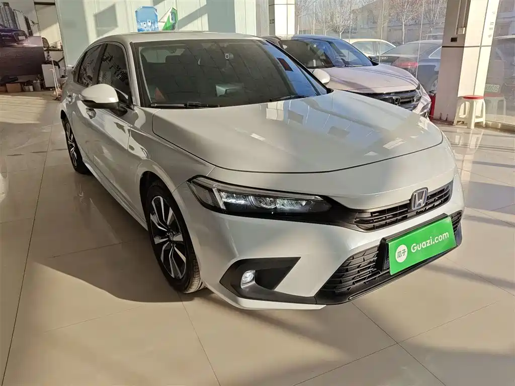 Civic 2.0 L e:HEV Pioneer