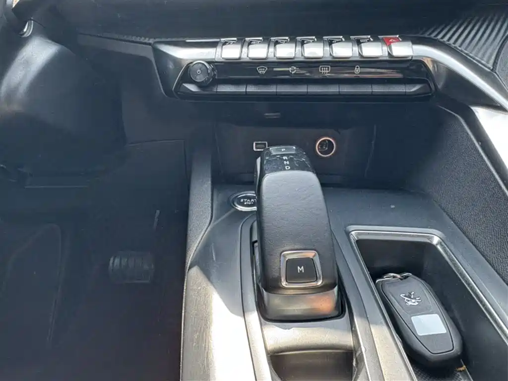 Peugeot 5008 标致5008 2019款 380 THP 5座精英版