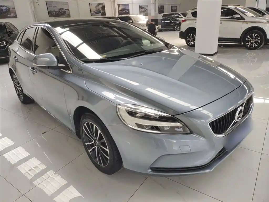 Volvo V40 T3 Smart Ease