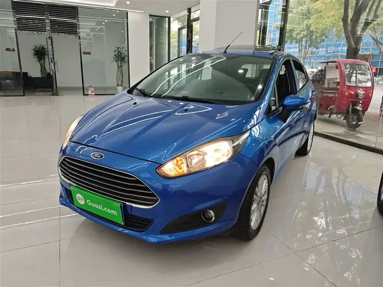 Ford Fiesta Hatchback 1.5 L Auto Fashionable