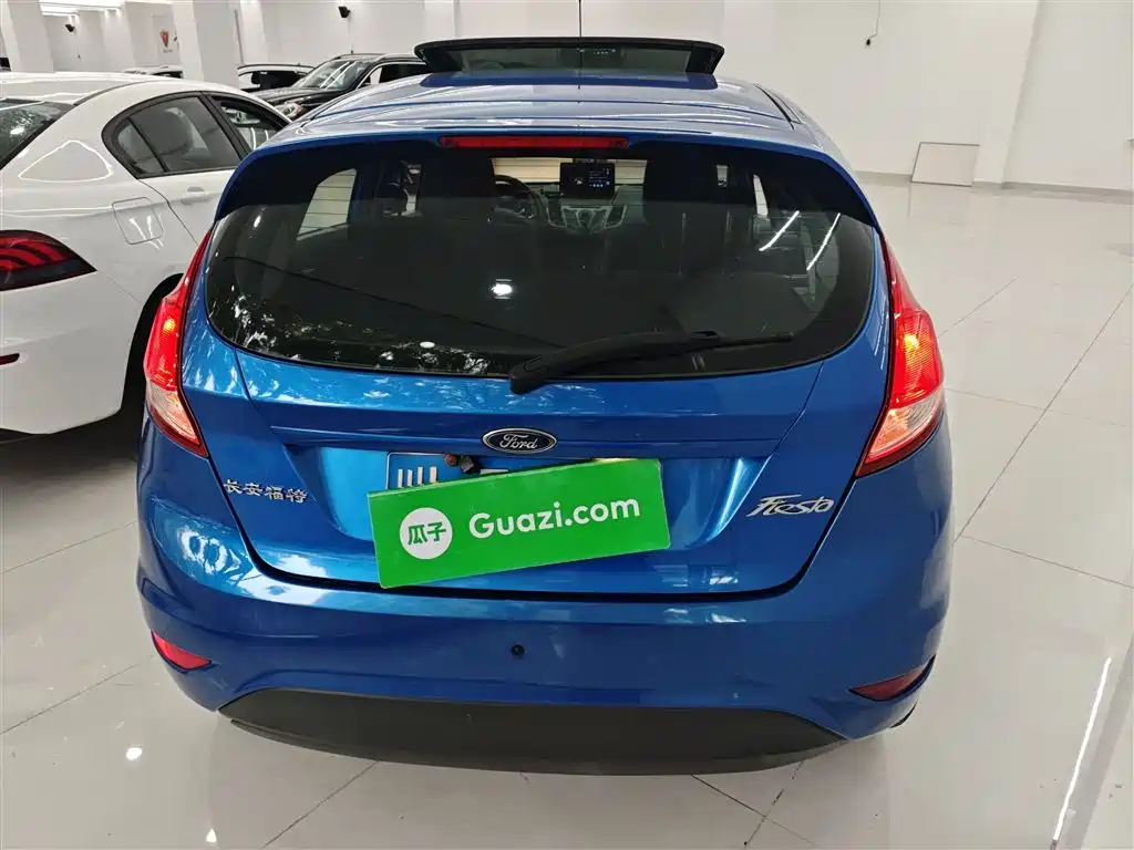 Fiesta Hatchback 1.5 L Auto Fashionable