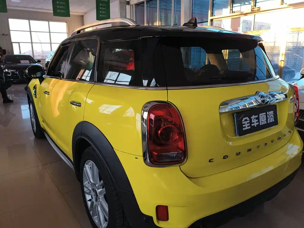 MINI COUNTRYMAN 1.5 T COOPER ALL4 Traveller