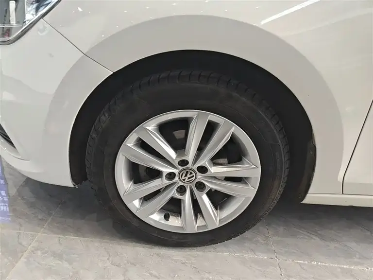 Volkswagen Santana 1.5 L Auto Comfort
