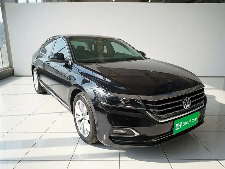 Volkswagen Passat 330 TSI Elite CN-VI
