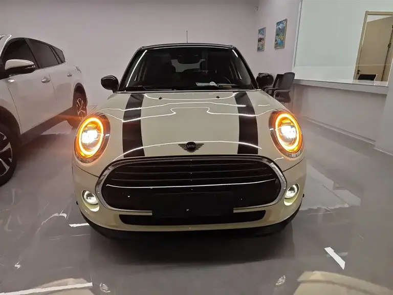 MINI 1.5 T COOPER Classic 5-door