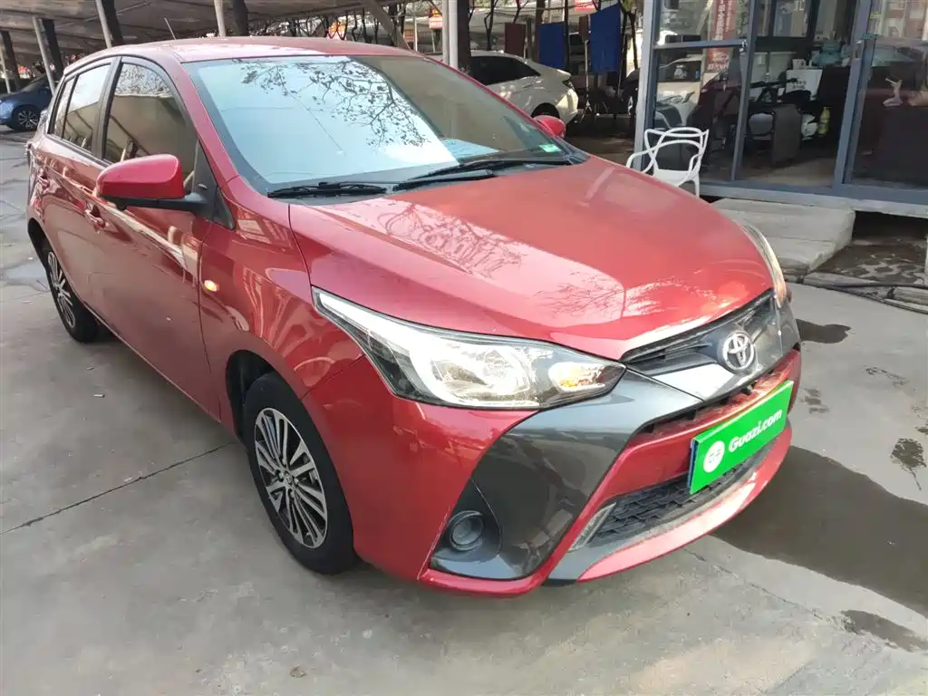 YARiS L Zhixuan 1.5 L CVT Leading
