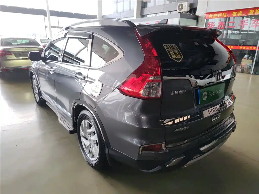 Honda CR-V 2.4 L 4 WD Luxury