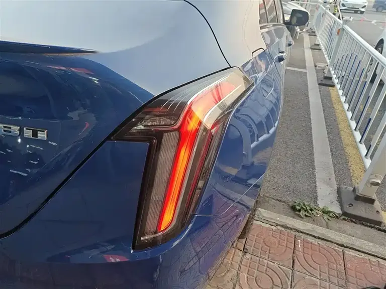 Cadillac CT4 28 T Style
