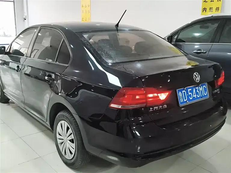 Volkswagen Santana 1.6 L Manual Style
