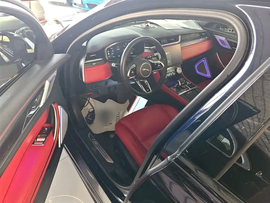 Jaguar XFL XFL 2.0 T 250 PS 2 WD Luxury