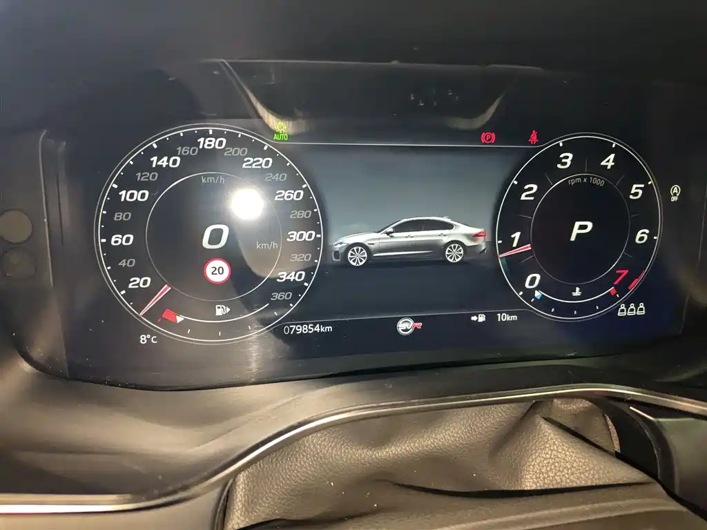 Jaguar XFL XFL 2.0 T 250 PS 2 WD Luxury