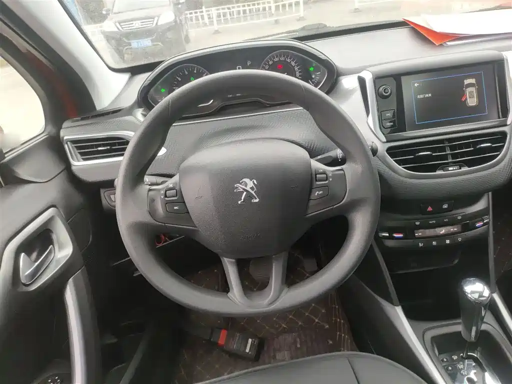 Peugeot 2008 2018 1.6 L Auto Fashion