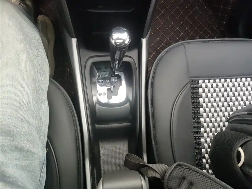 Peugeot 2008 2018 1.6 L Auto Fashion