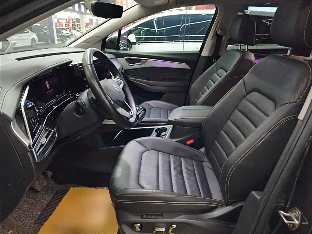 Talagon 330 TSI 2 WD Luxury Premium Realm