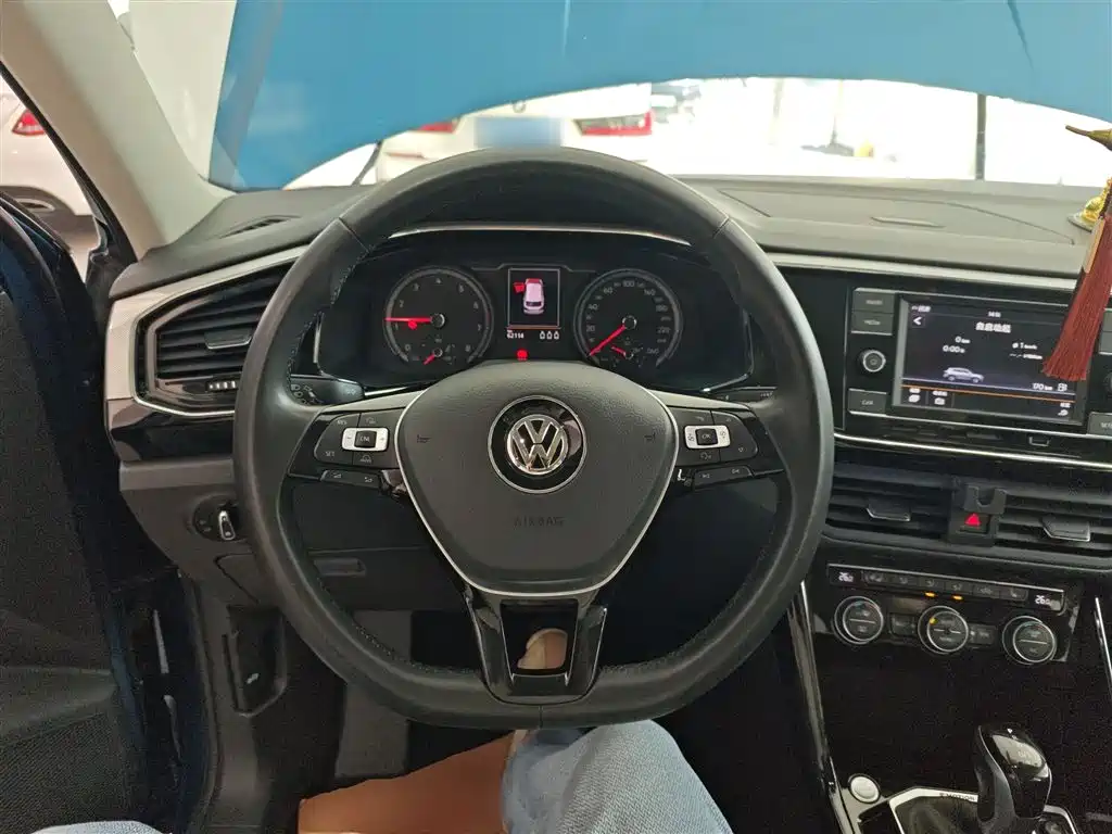 Tayron 330 TSI 4 WD Luxury CN-VI