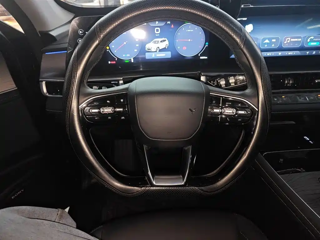 Tiggo 8 PRO 290 T 2 WD Luxury