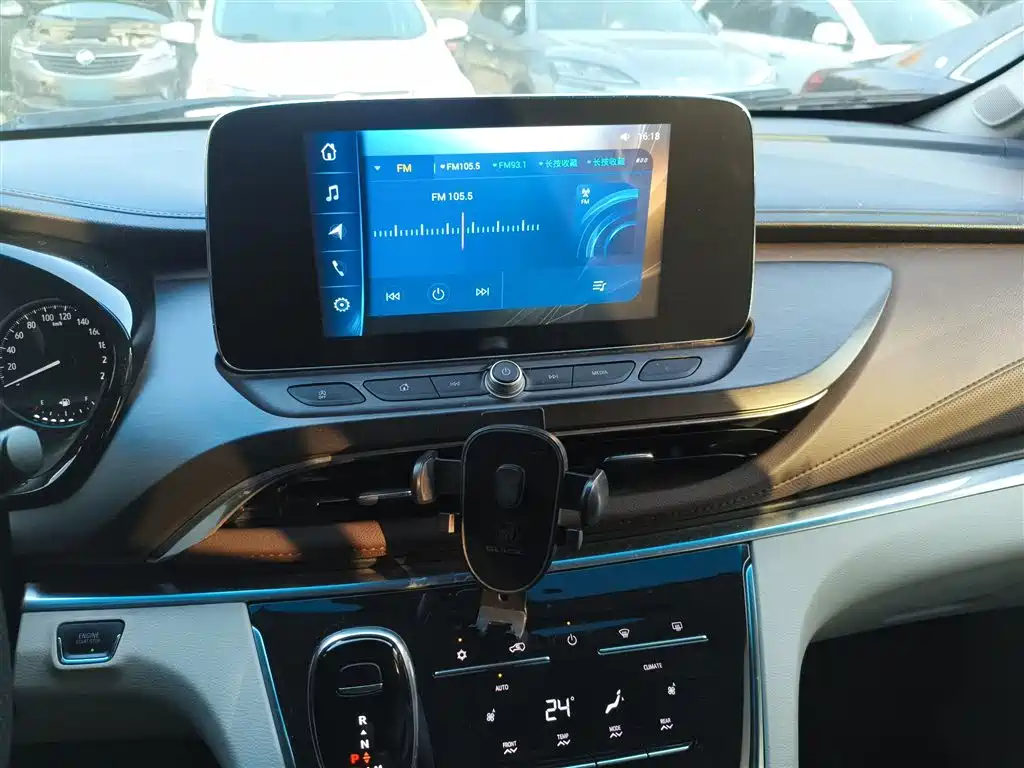 Buick GL8 Land Official Cabin 652 T Comfort