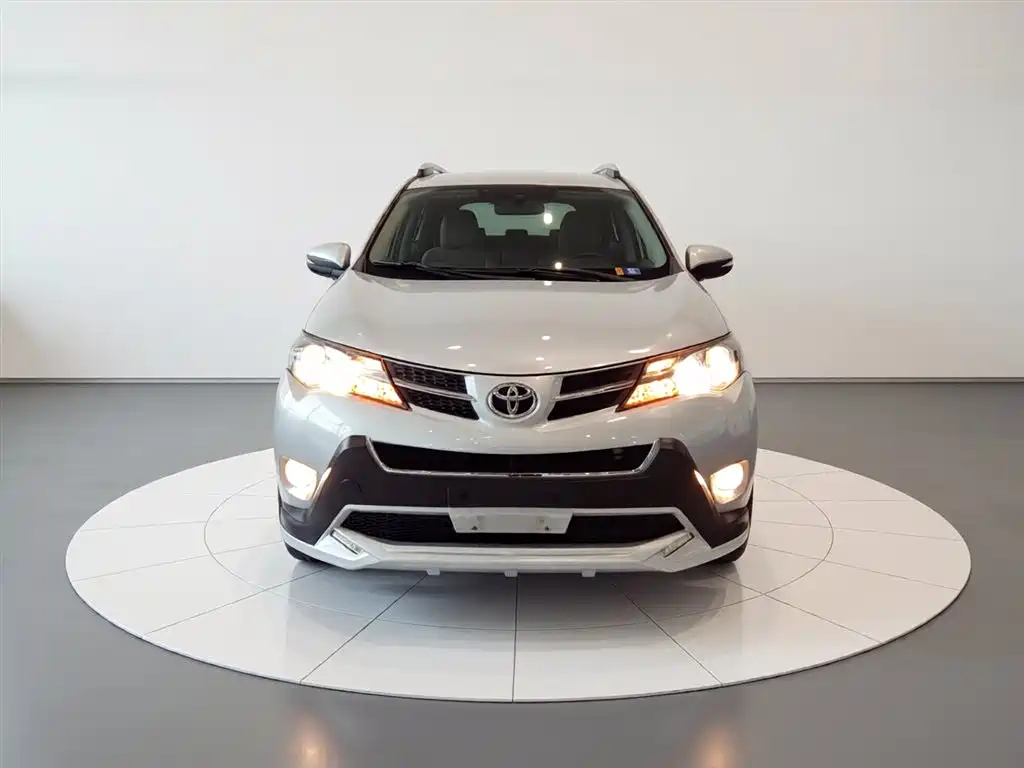 RAV4 2.0 L CVT 2 WD Urban