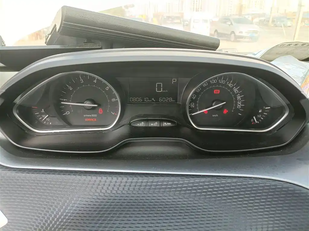 Peugeot 2008 2014 1.6 L Auto Fashion