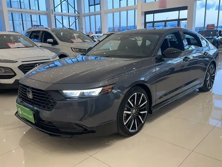 Honda Accord 260 TURBO Flagship