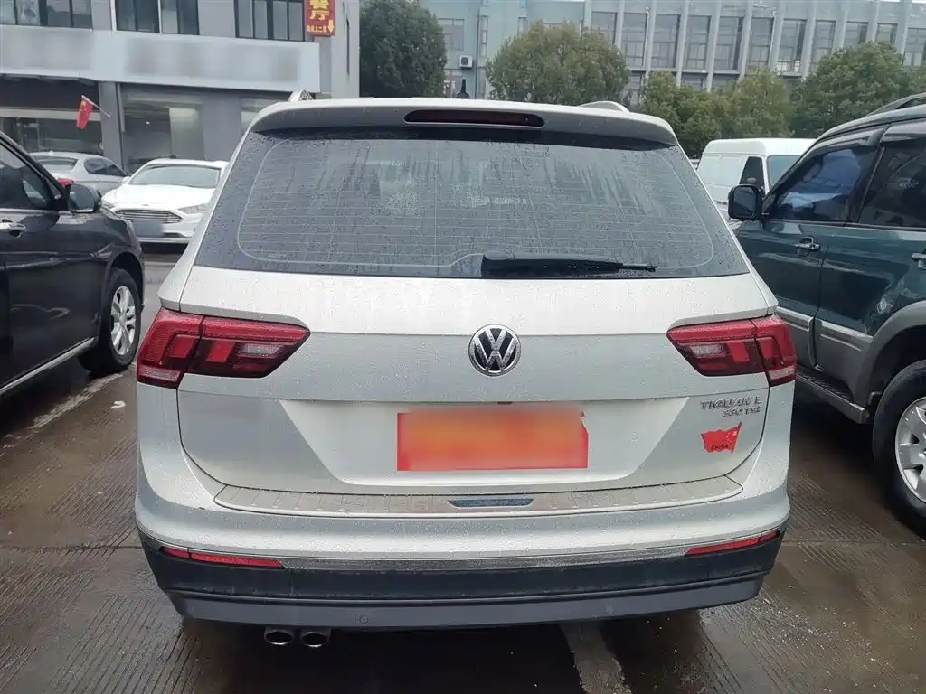 Tiguan L Facelift 330 TSI Auto 2 WD Smart Motion Luxury CN-VI