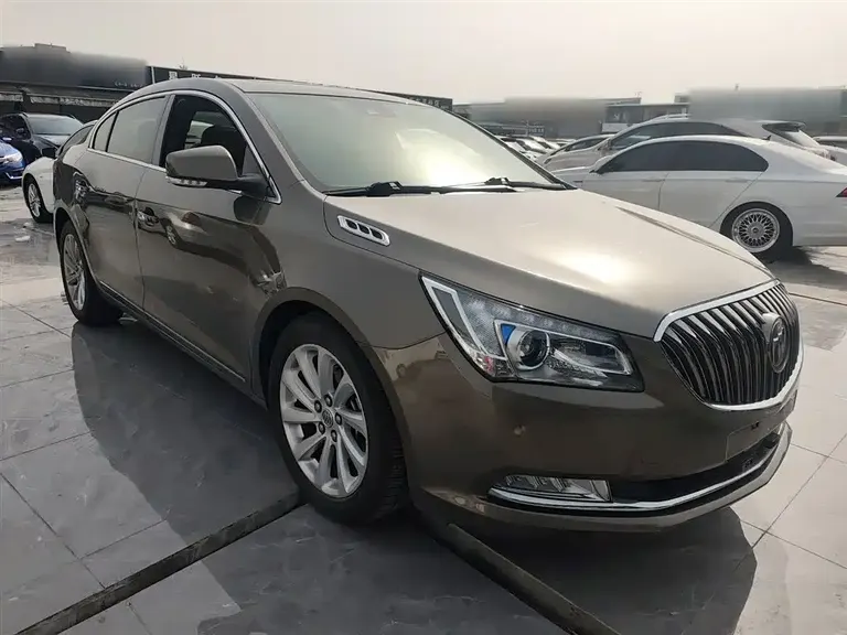 Buick LaCrosse 2.0 T SIDI Smart Enjoyment Flagship
