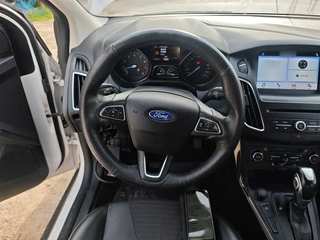 Focus Sedan EcoBoost 180 Auto Elite