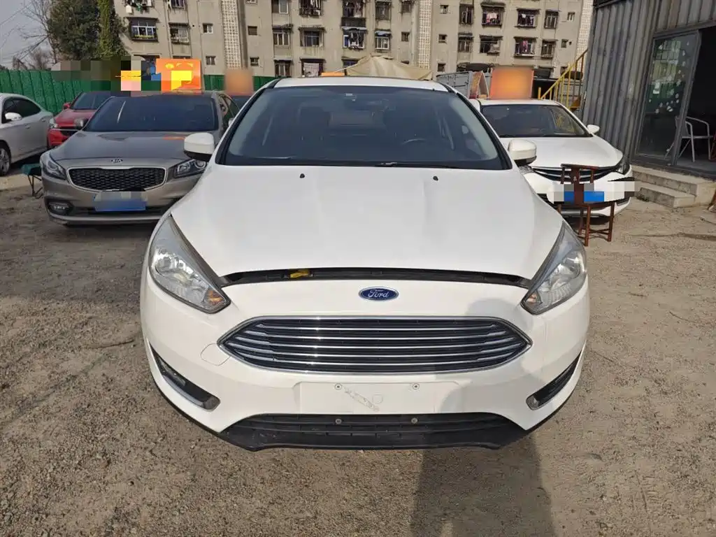 Focus Sedan EcoBoost 180 Auto Elite